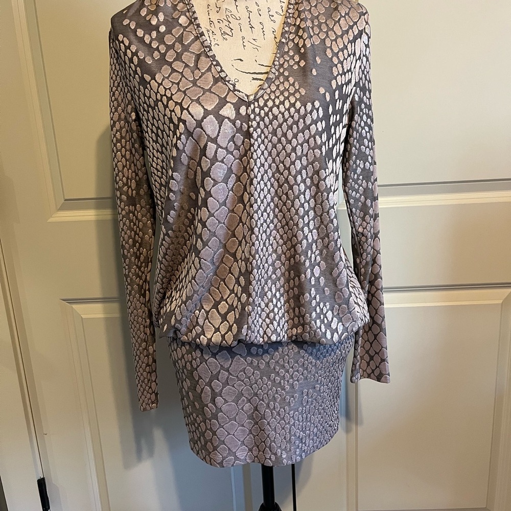 VENUS Snake Print Mini Dress - Gray and Cream